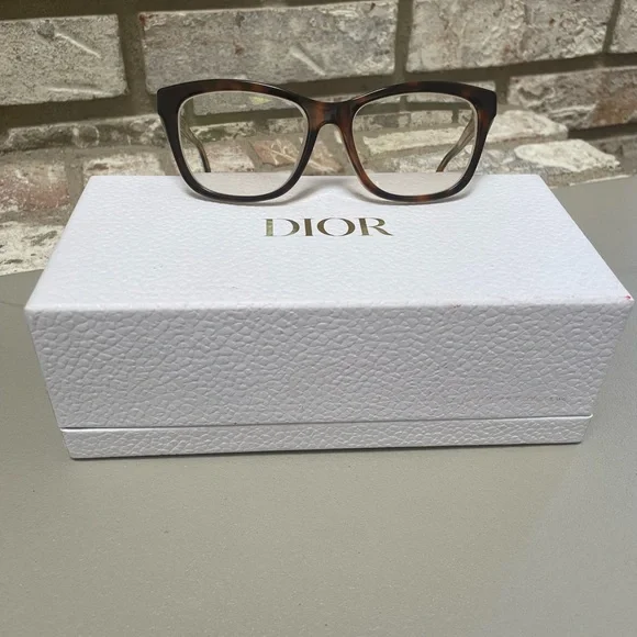 Dior eyeglasses! - Picture 2 of 4